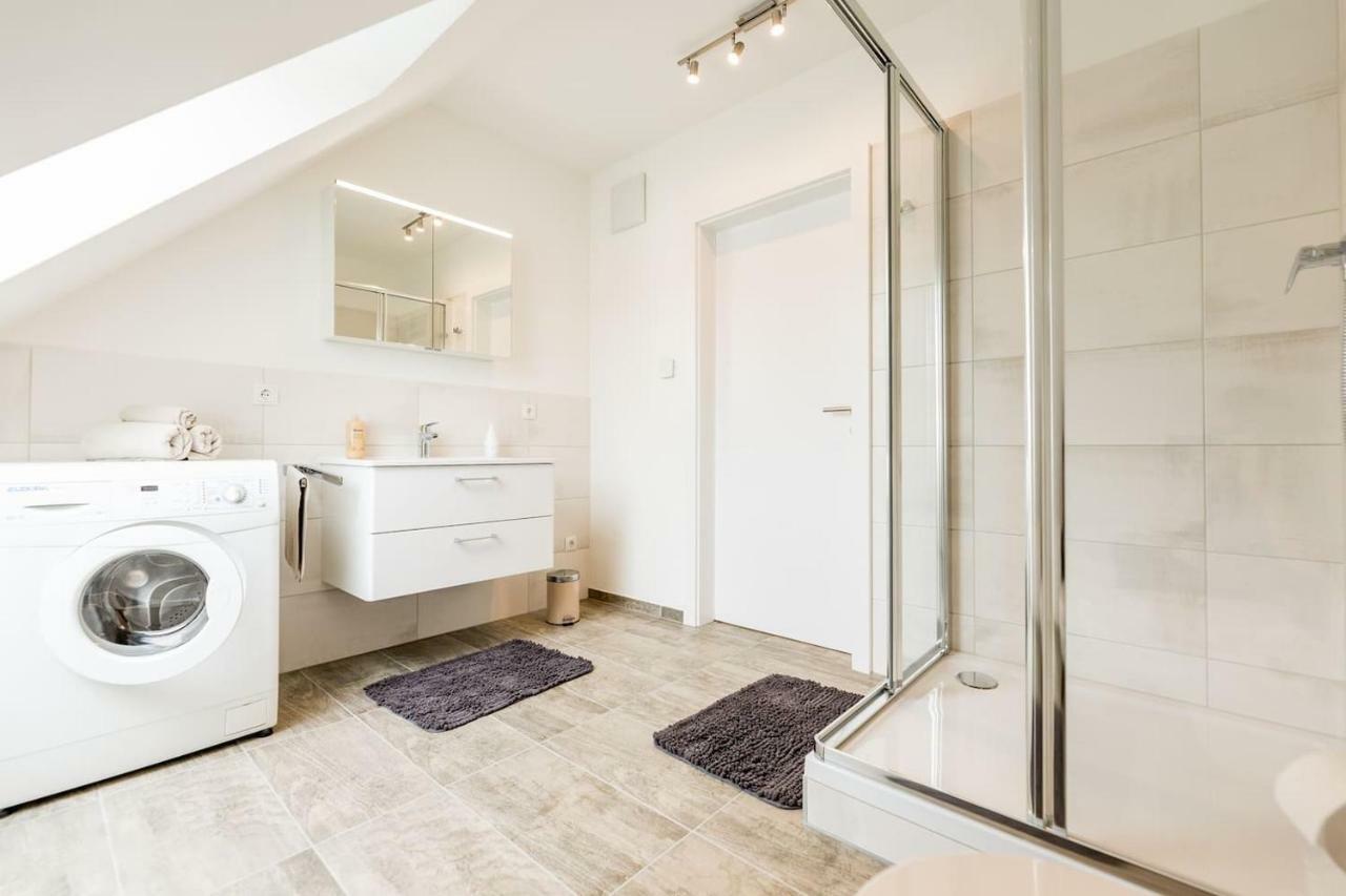 Grosse Dachgeschosswohnung Im Herzen Von Graz Exteriör bild