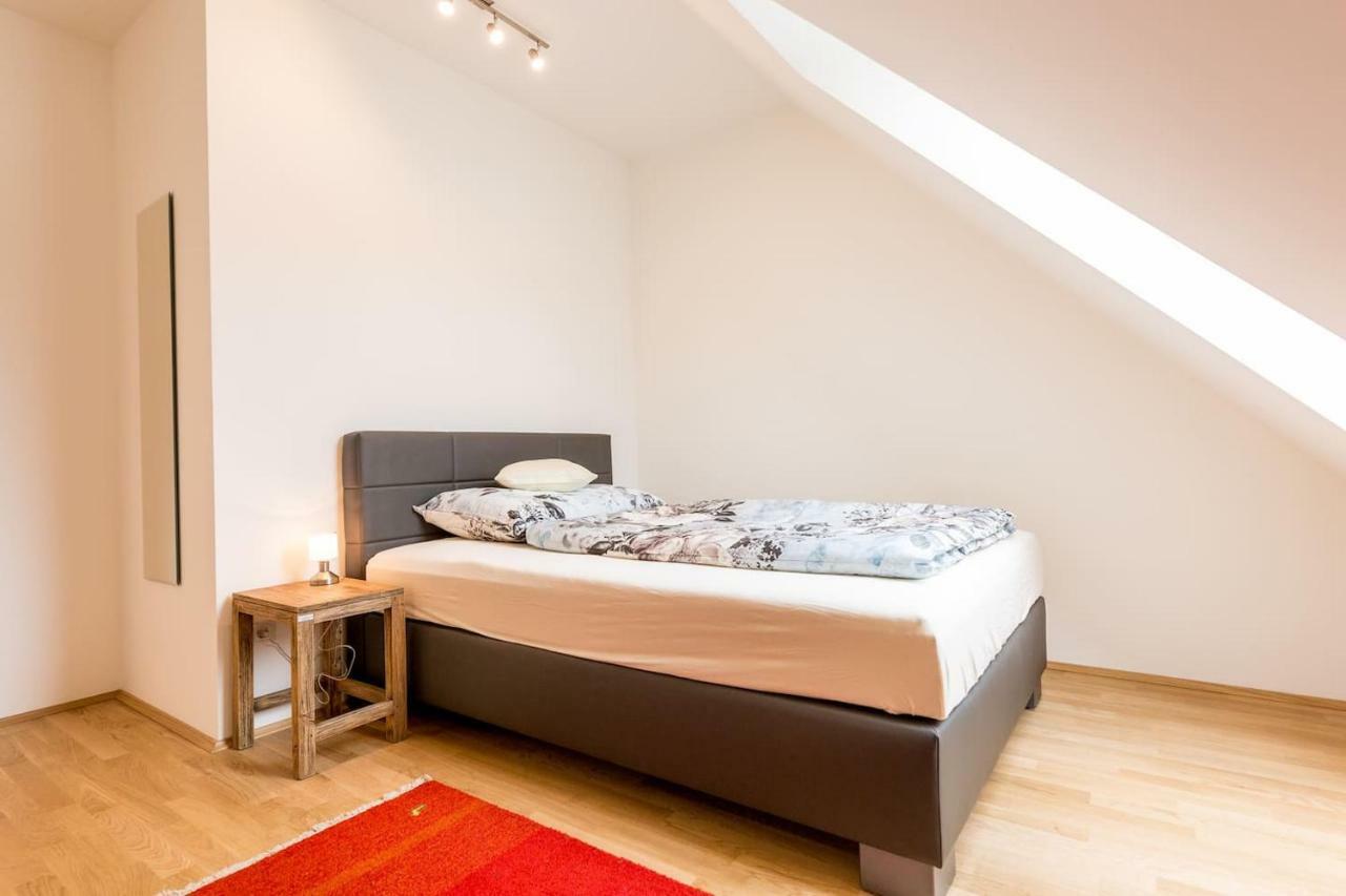 Grosse Dachgeschosswohnung Im Herzen Von Graz Exteriör bild